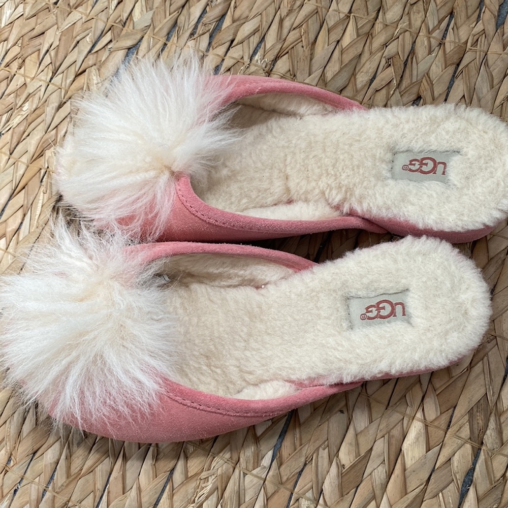 UGG Pink and Cream Fluffy Slippers - Picture 3 of 6
